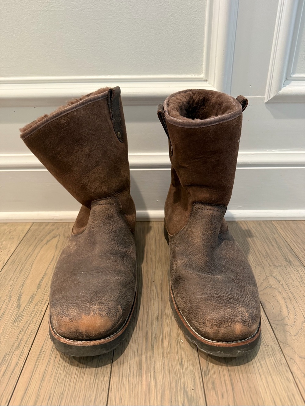Men’s Size 13 Uggs Brown Men's Sherpa Lined Traditional Boots